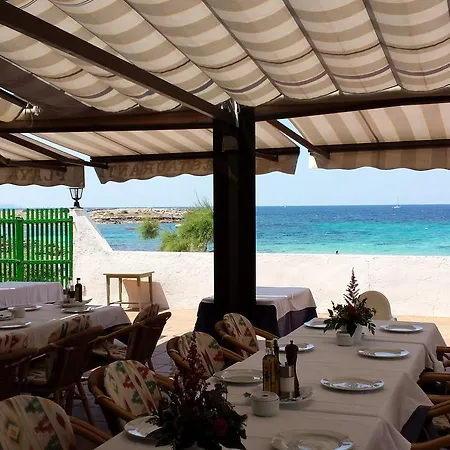 Restaurante Playa B&B 콜로니아 산트 호르디