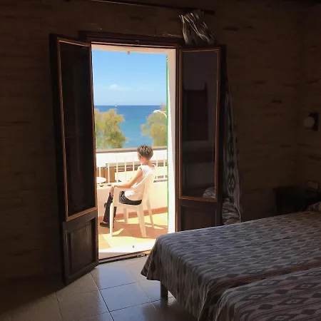 Restaurante Playa Bed & Breakfast 2*